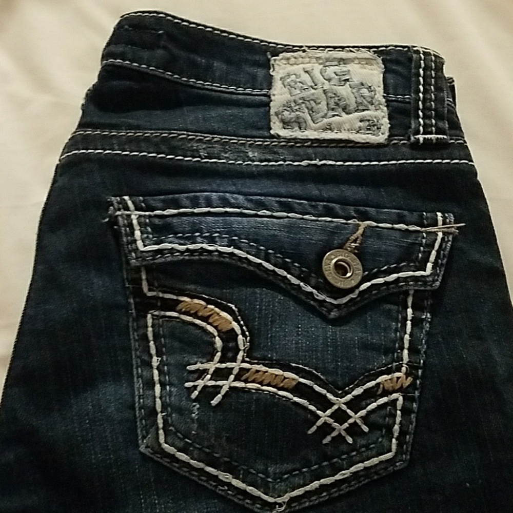 Big Star Maddie mid rise fit capris, size 26